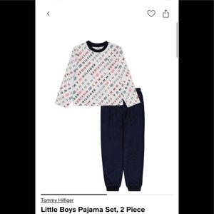 ❗️❗️❗️TOMMY HILFIGER ❗️❗️❗️

LITTLE AND BIG BOYS PAJAMA SET, 2 PIECE